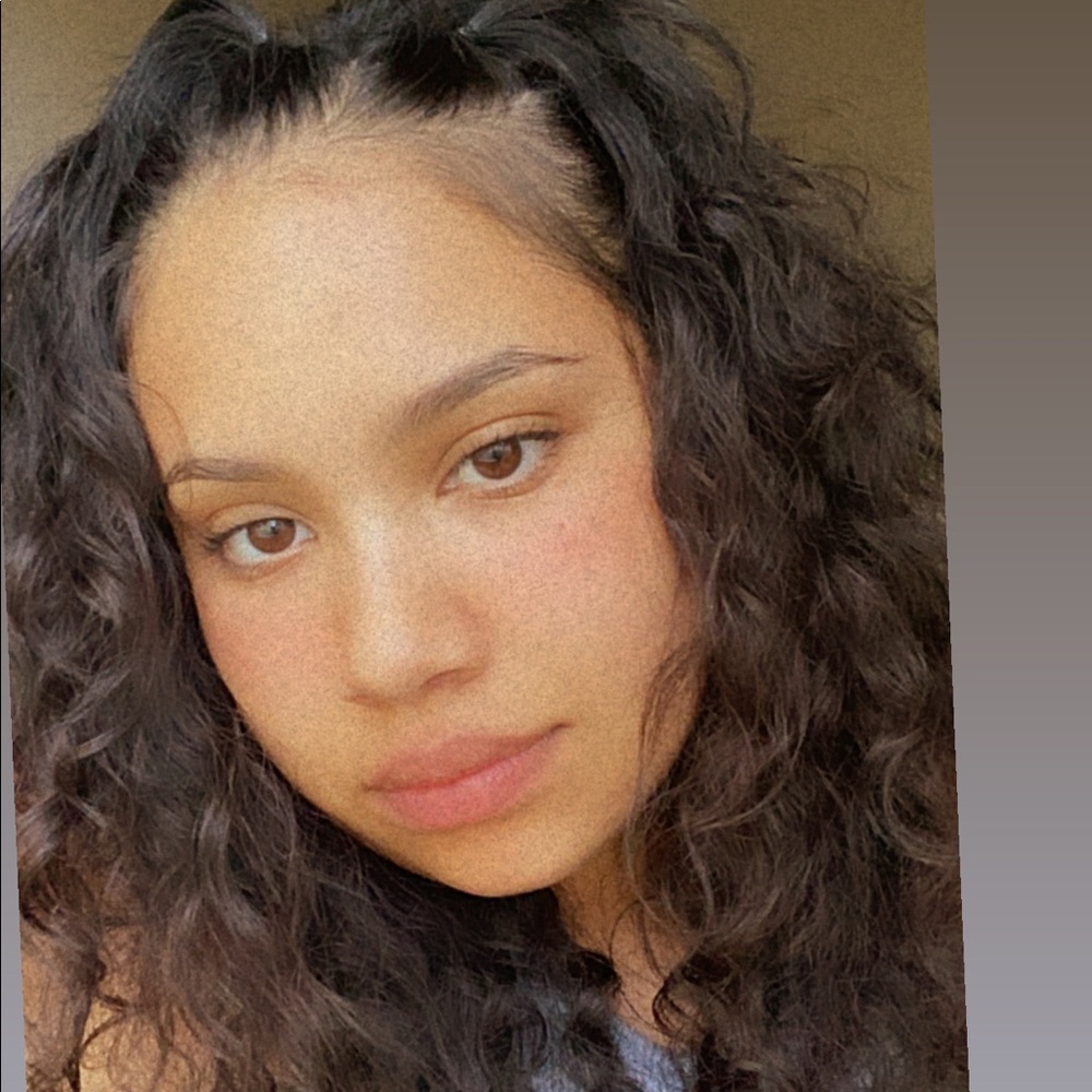 Meet your Posher, Justina